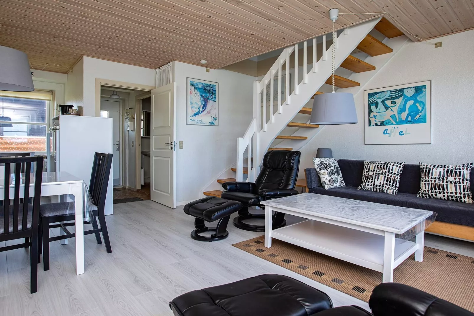 3 room,m/Harbour View,2 levels - Innenbereich