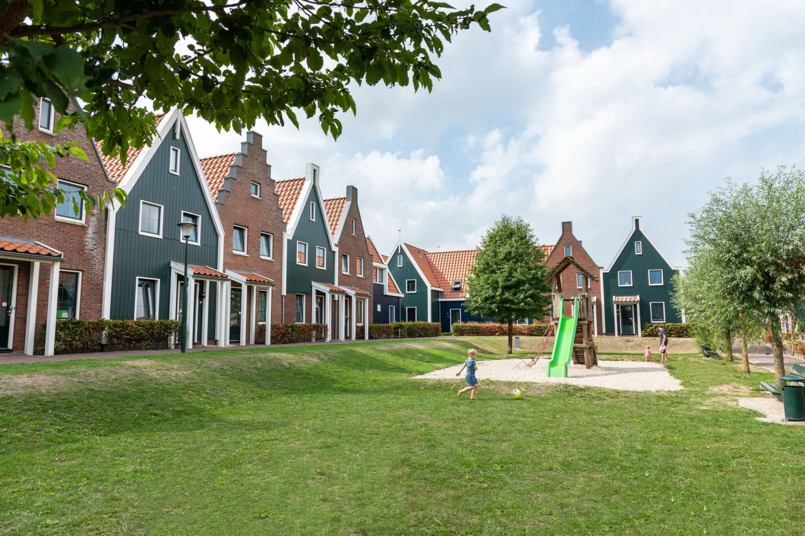 Marinapark Volendam 4-Park facilities