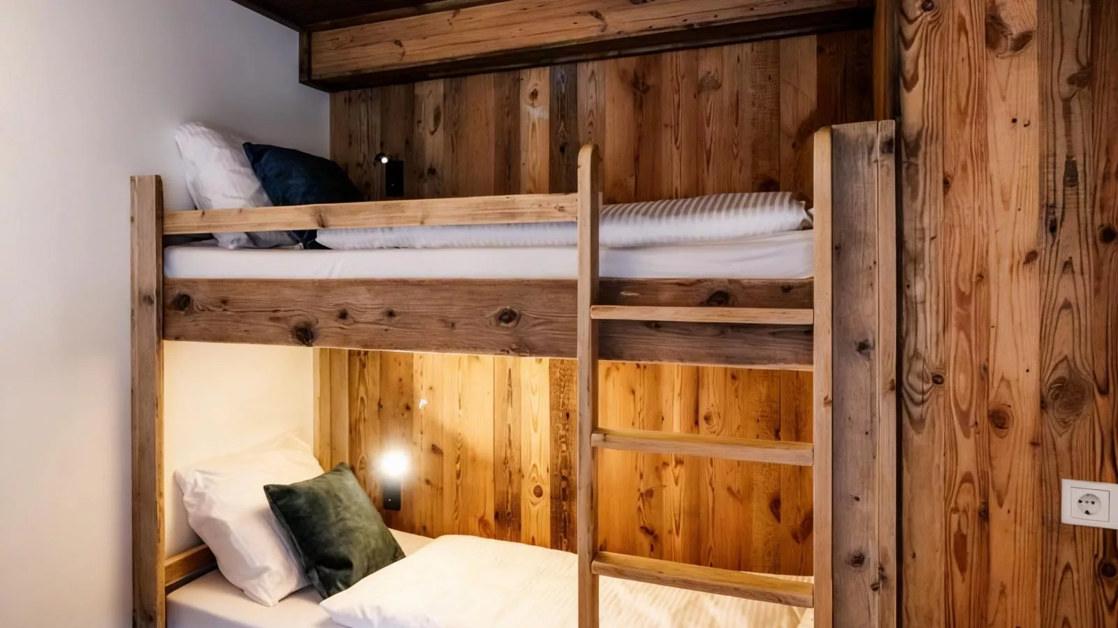 Seeblick am Afritzer See - Bedroom