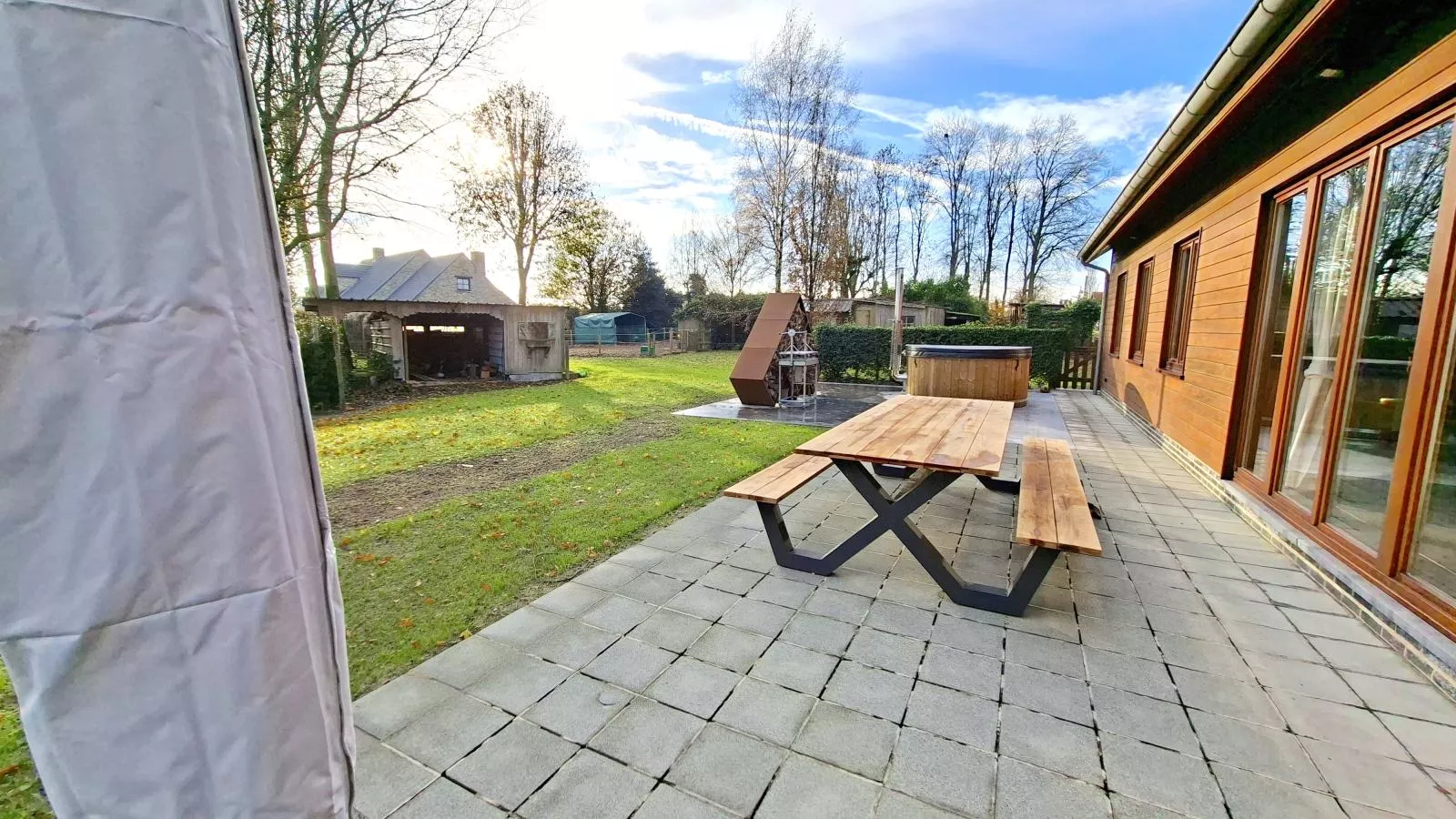 ZweveZalig - Gardens in summer