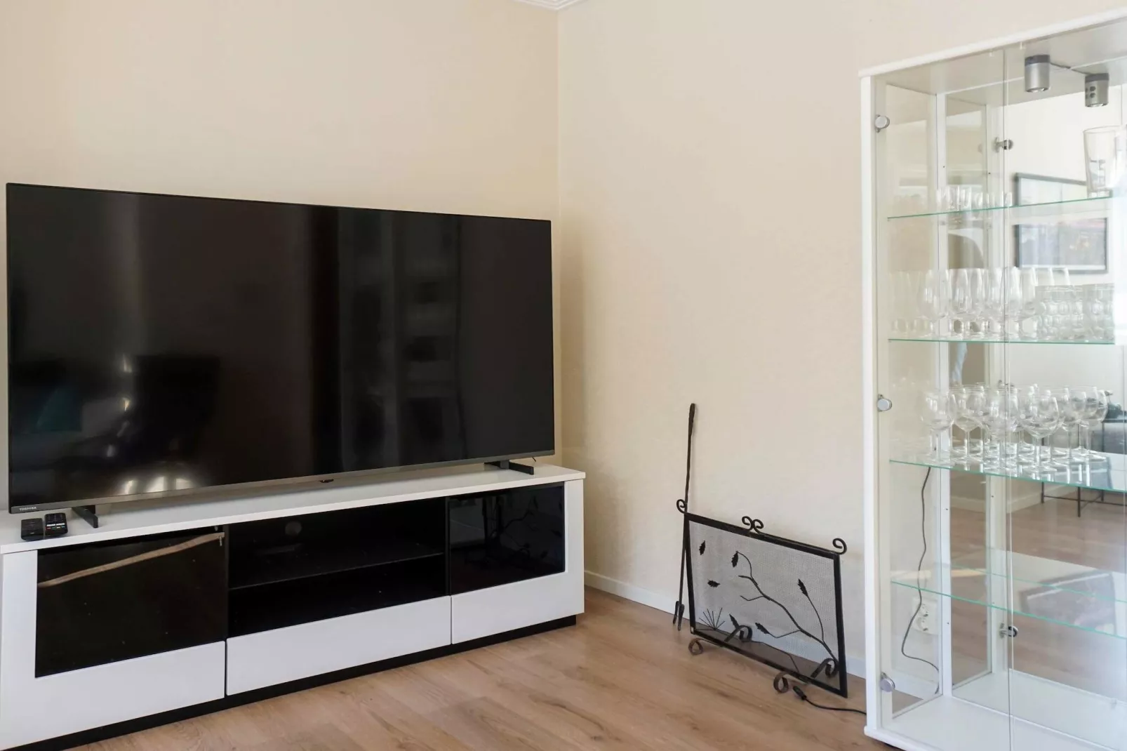 4 person holiday home in LYSEKIL - Indoor