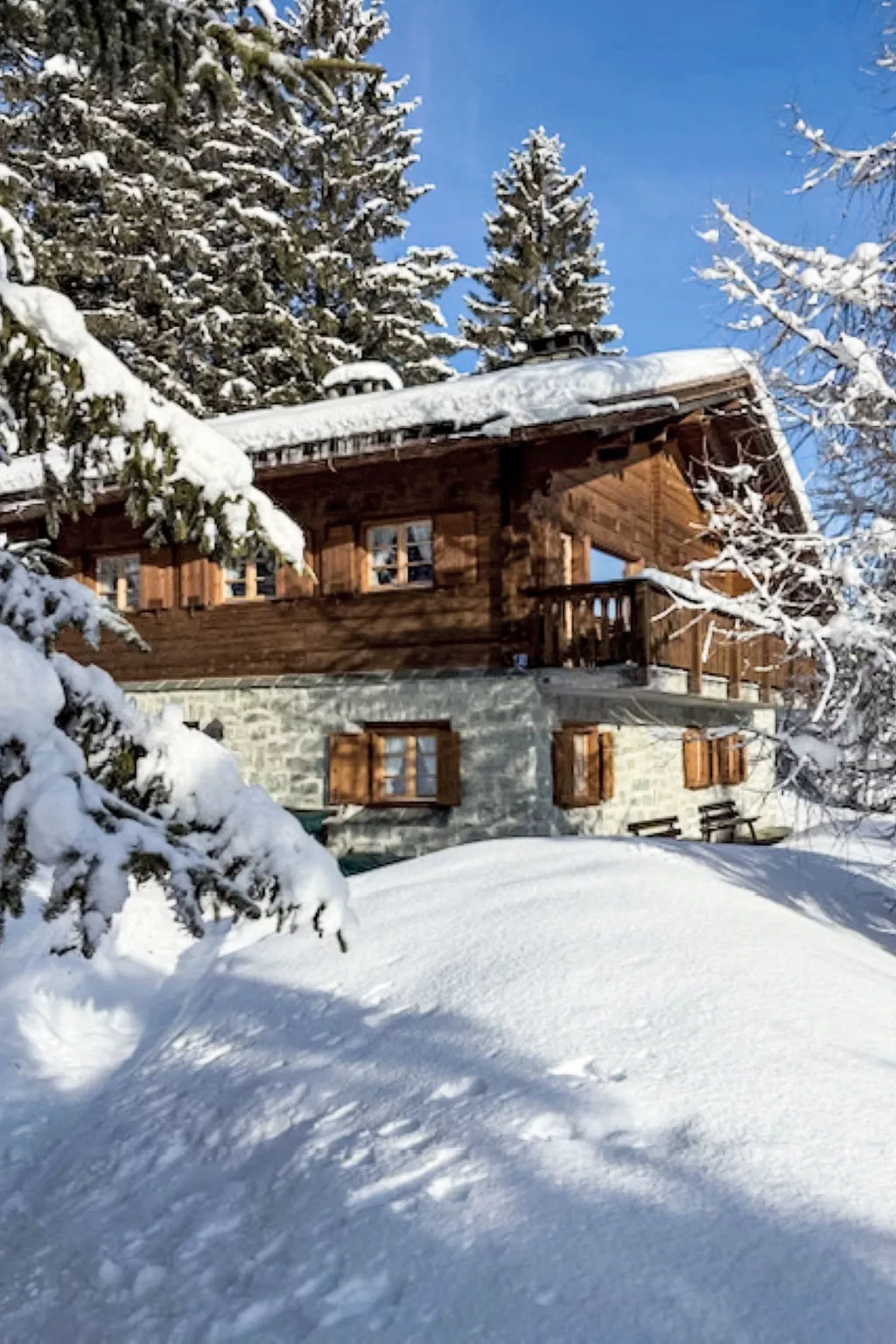 Rodas Soura 5 - Draußen