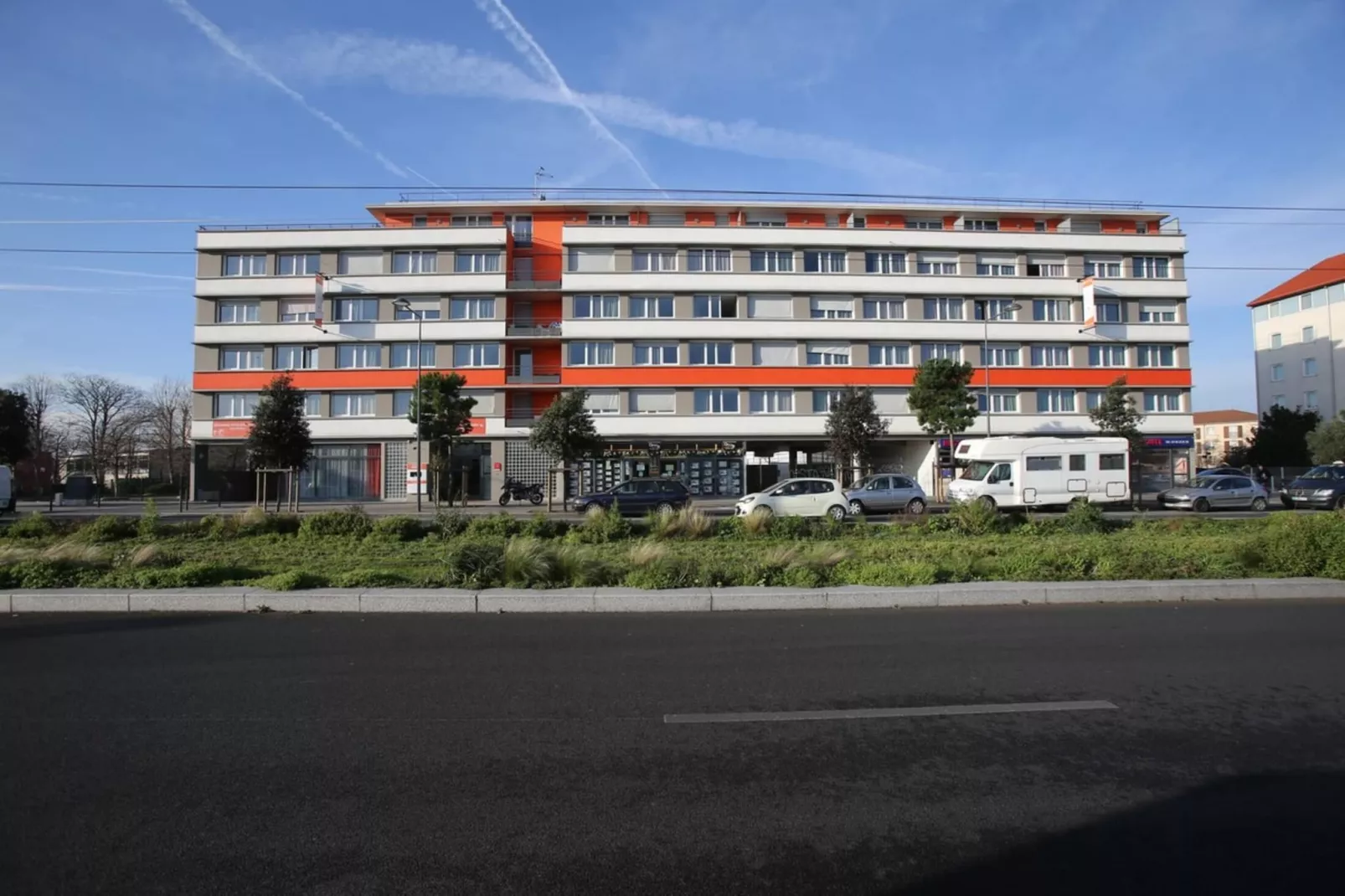 Adonis Paris Double Studio