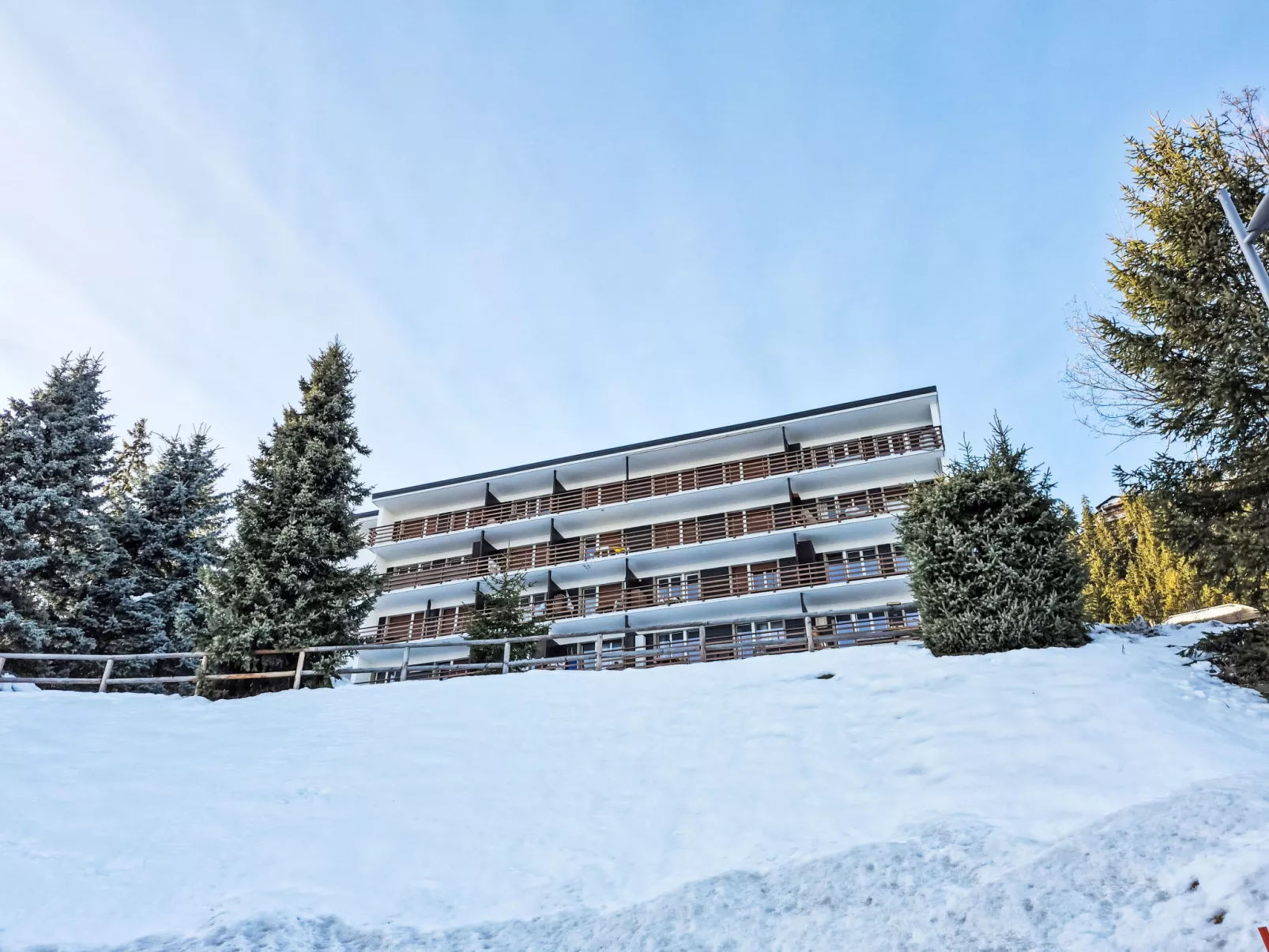 La Roseraie B 24 - Draußen