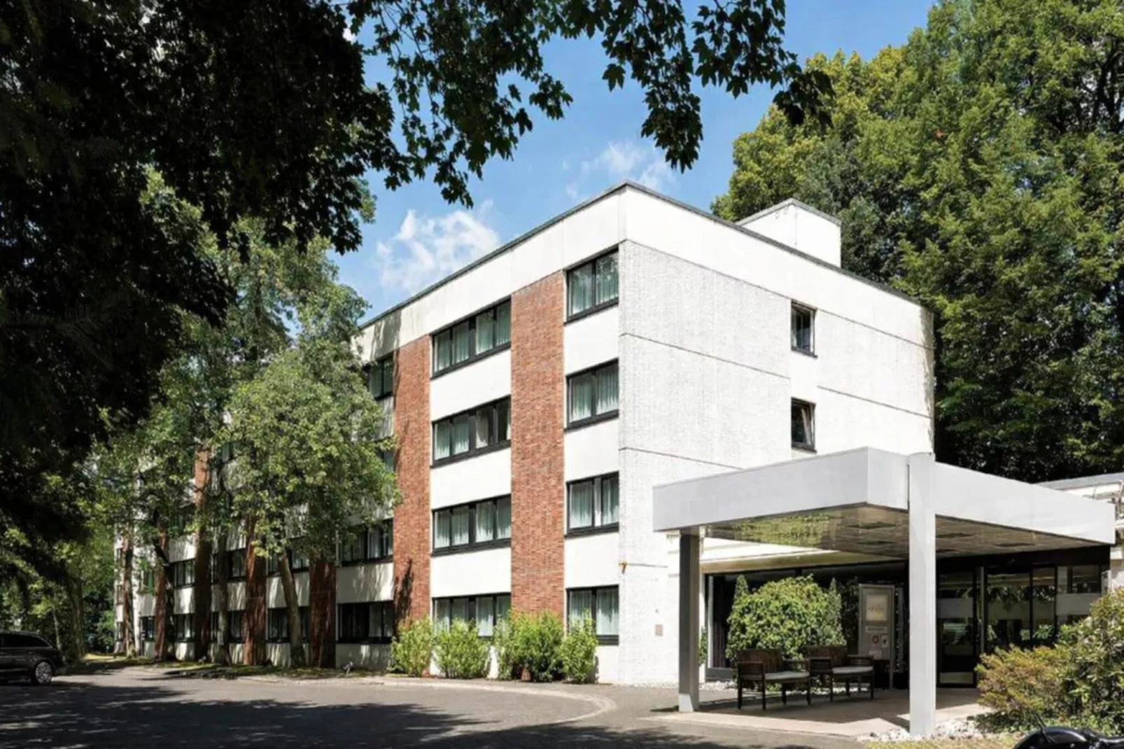 Mercure Hotel - Standard King Room