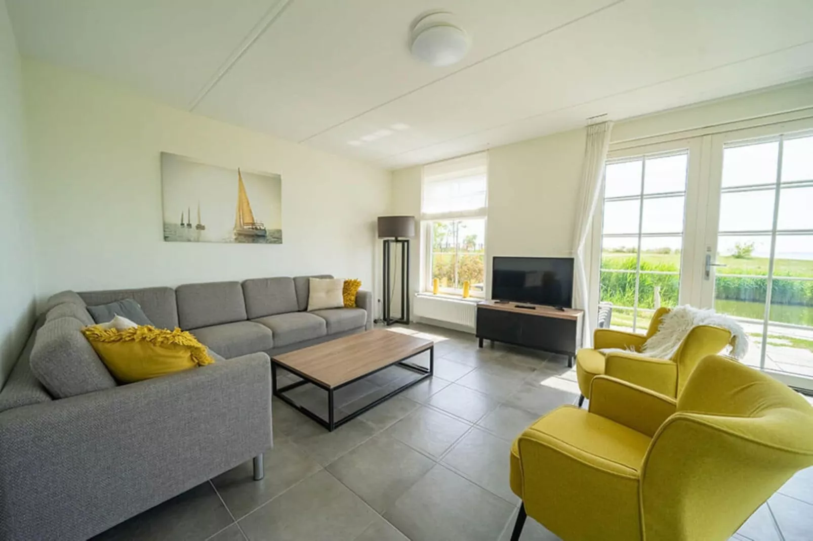 Resort Poort van Amsterdam 20-Living room