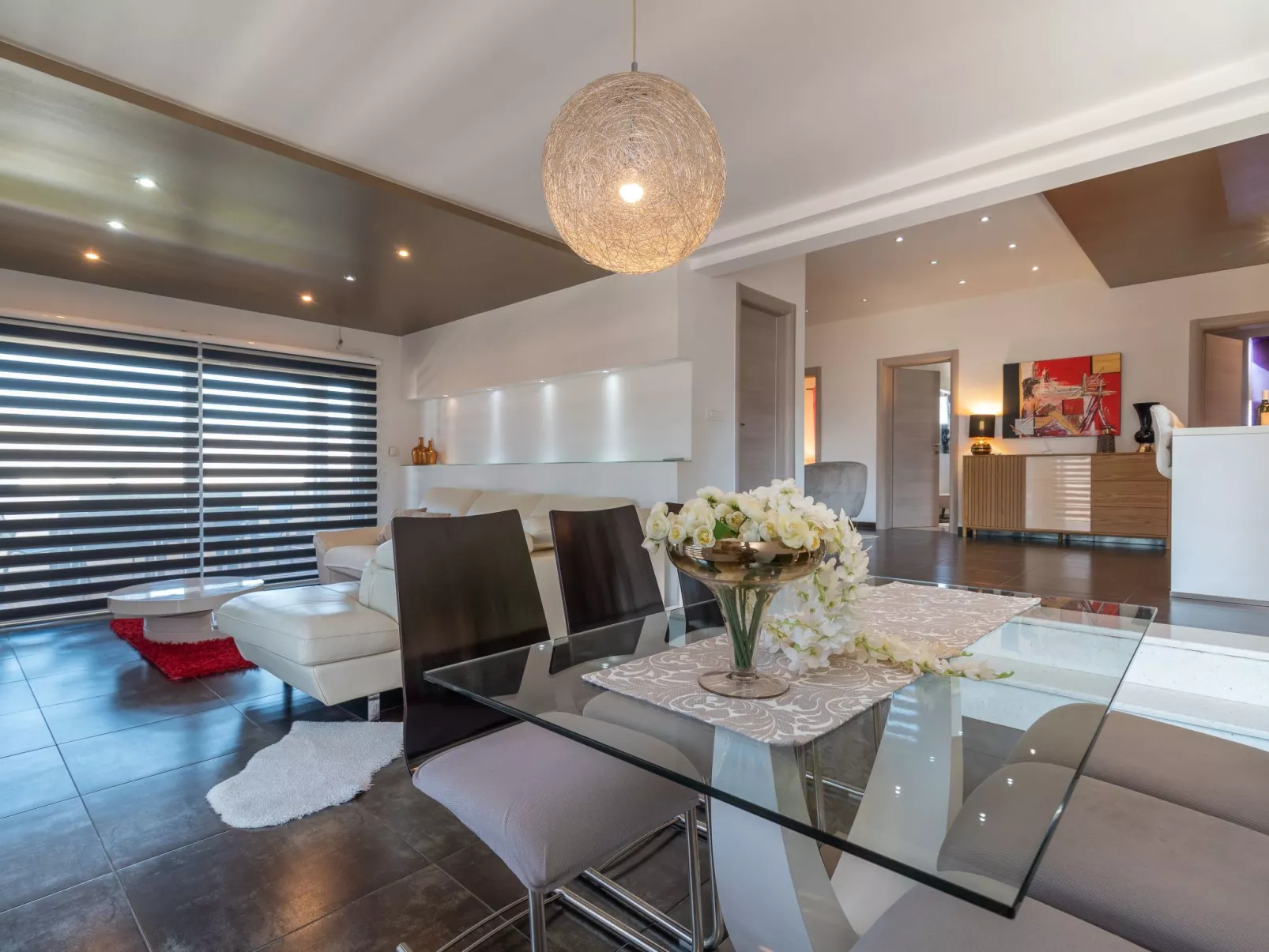 Modernes Apartment mit Gartennutzung, einer groß