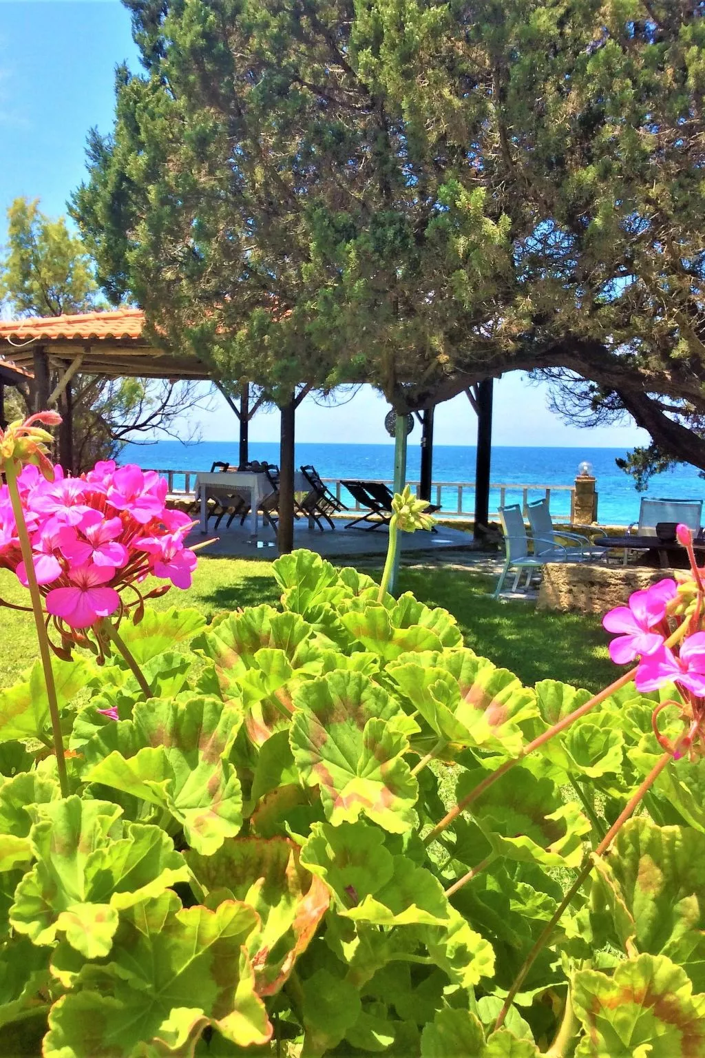 Genari Beach Atemberaubender Aufenthalt mit Meerblick