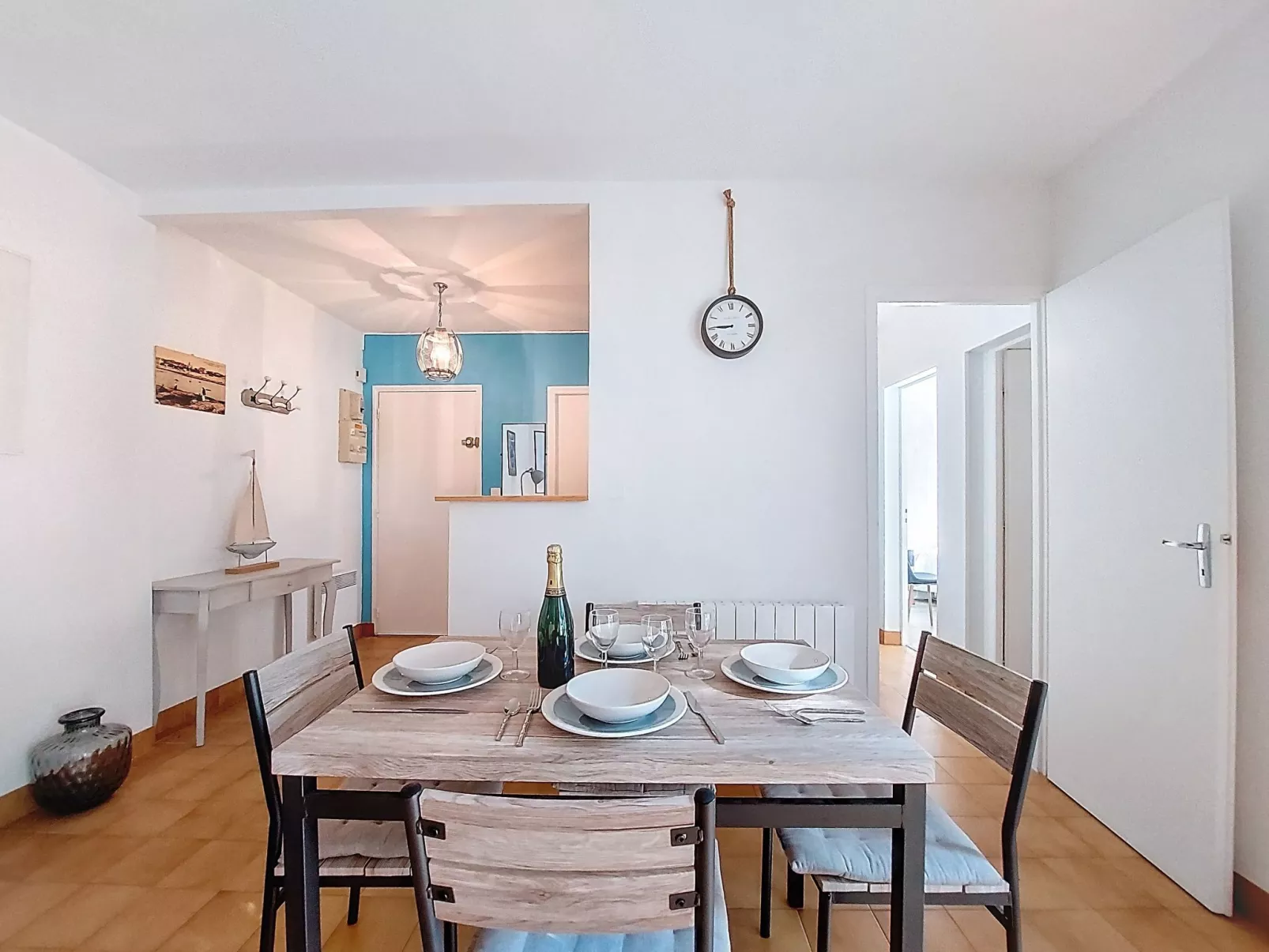 Les Ecureuils - Inside