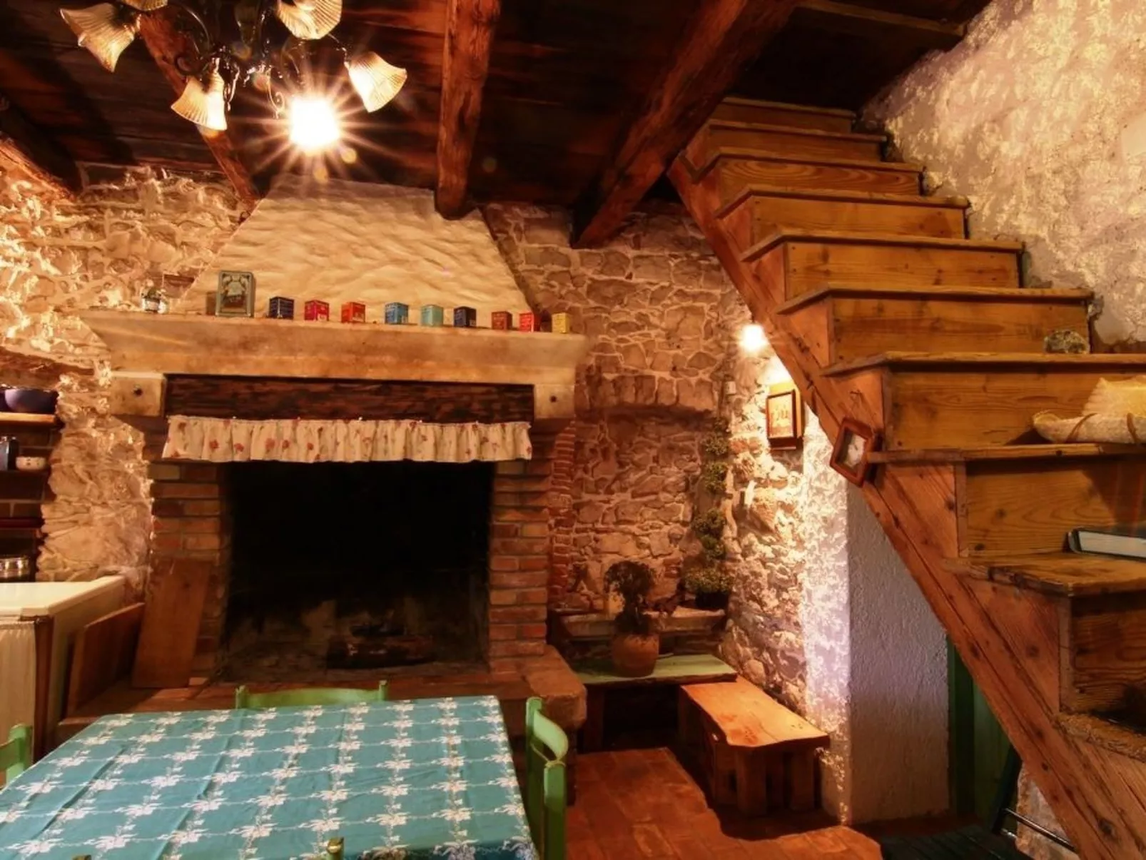 Modernes Ferienhaus in Drenje mit Privatem Garten