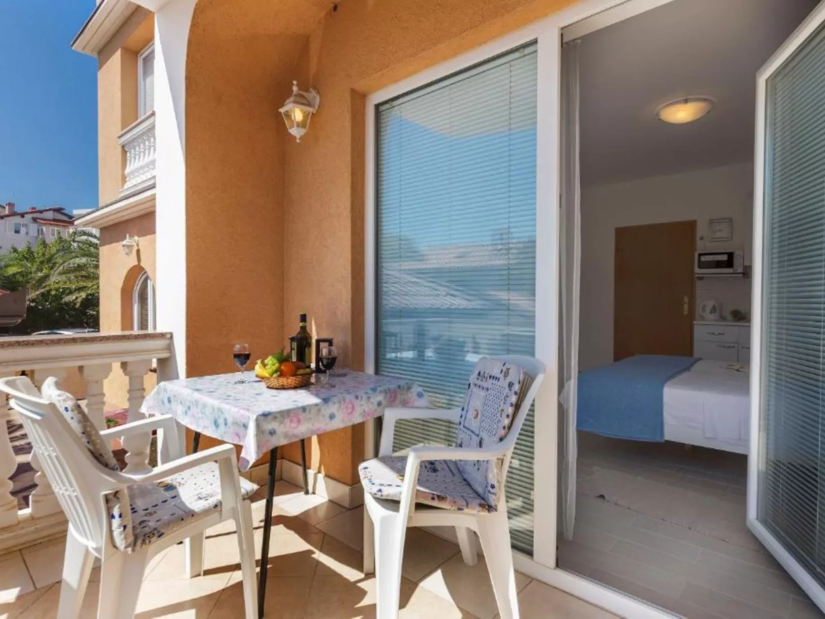 Villa Canaria studio