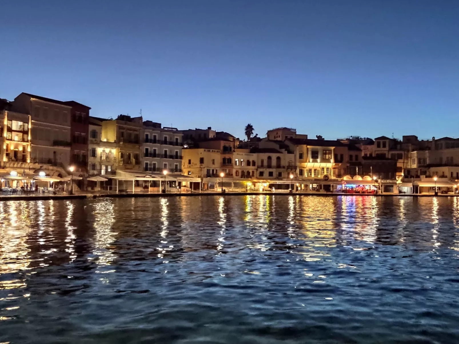 Sehr geräumiges Apartment mit eigenem Pool und Whirlpool