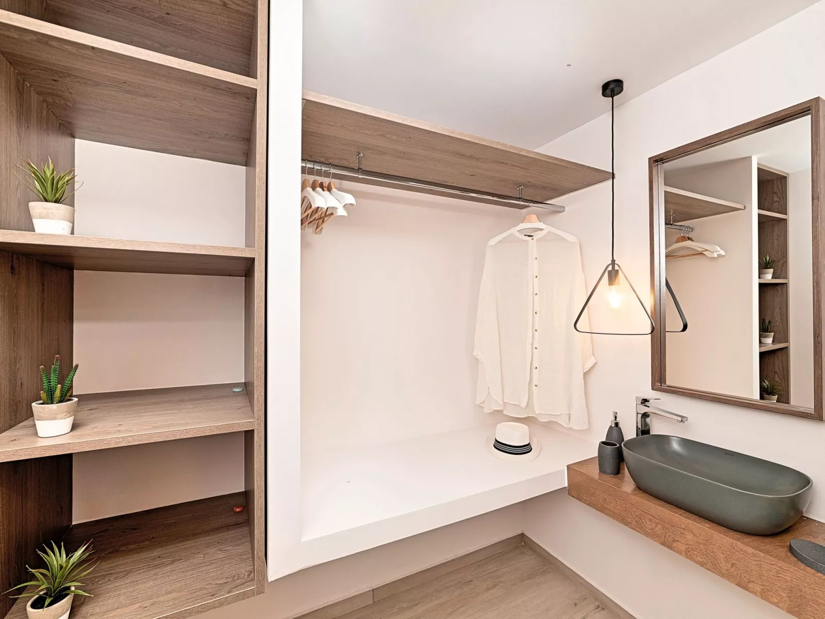 Villa "Minoas Grand" mit Blick auf das Wasser