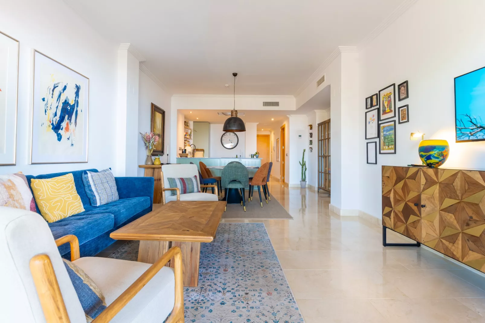 3-Bedroom Apartment with Sea & Mountain Views