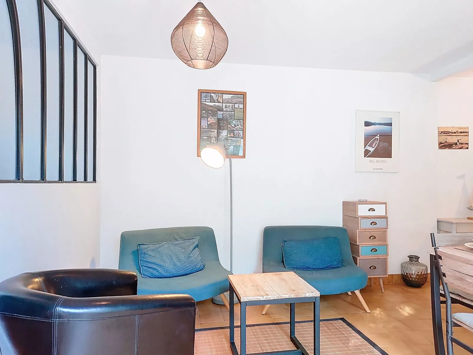 Les Ecureuils - Inside