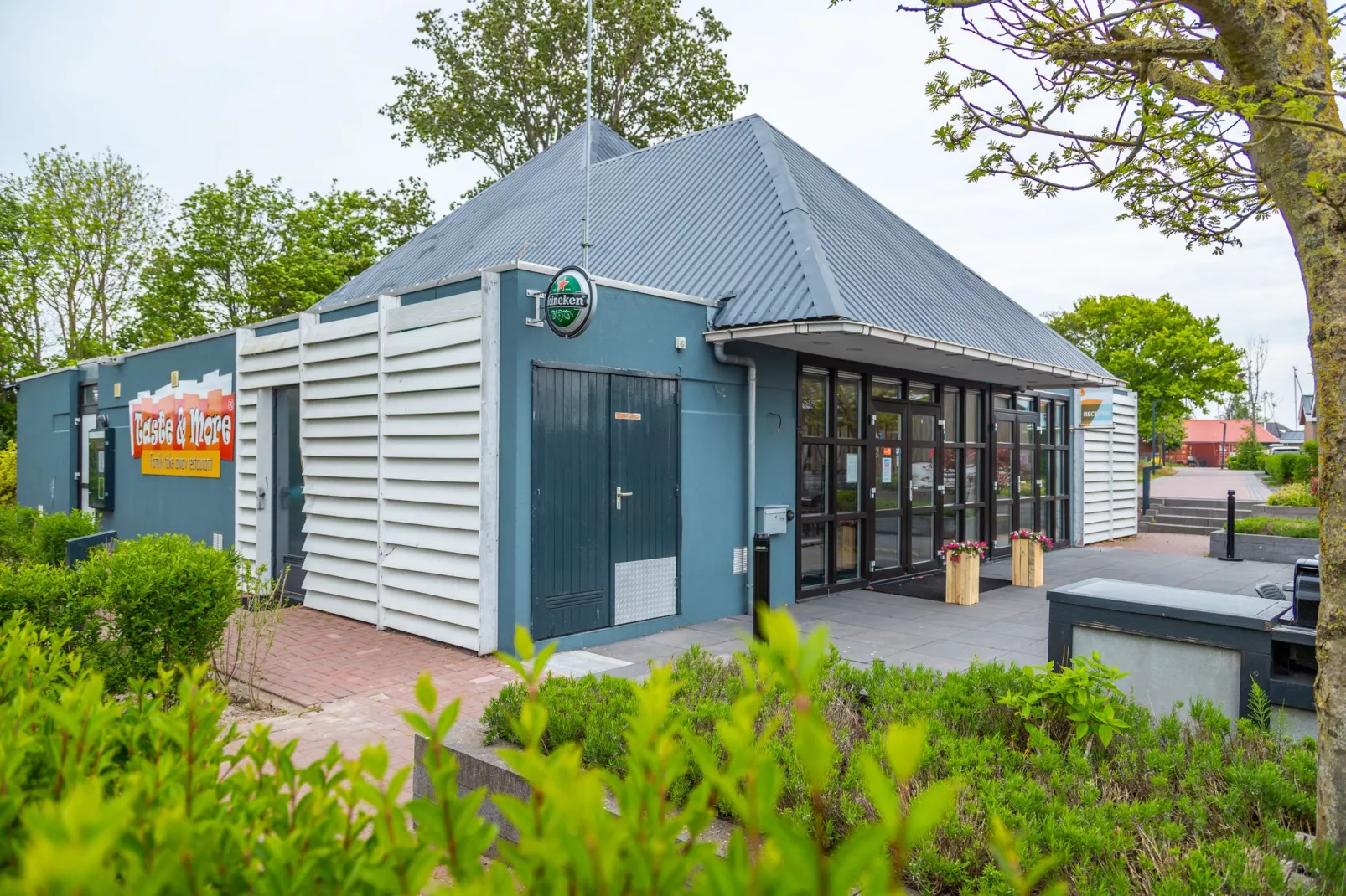Resort Markermeer 6-Park facilities