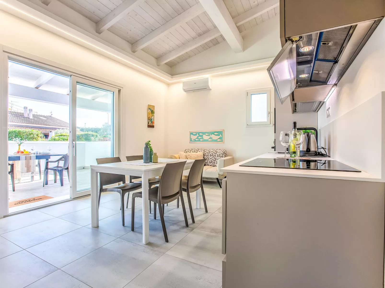 Nereide Blu - Inside