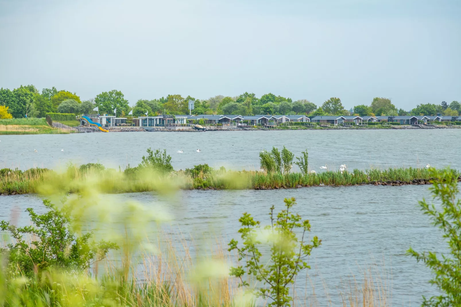 Resort Markermeer 6-Areas summer 1km