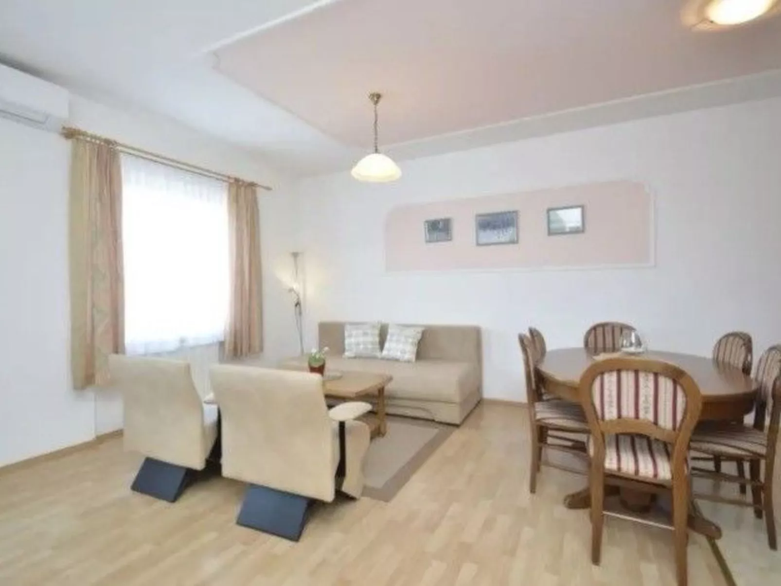 Ein Apartment im Ferienhaus Zweirosen