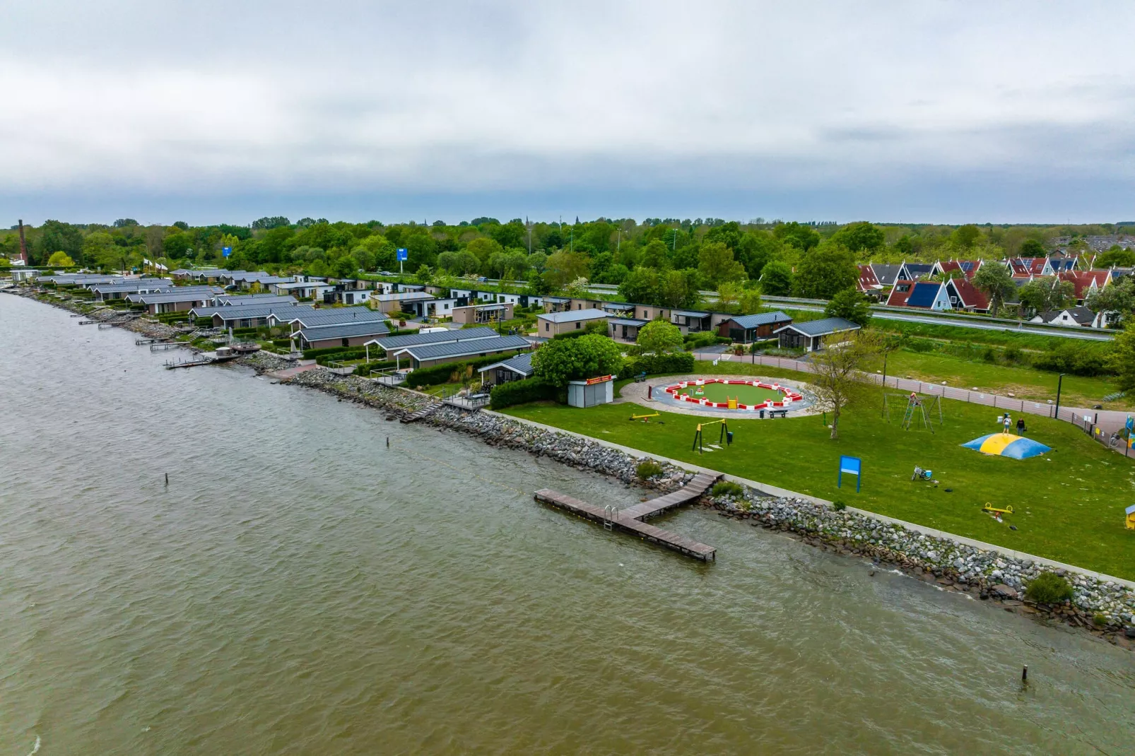 Resort Markermeer 6-Areas summer 1km