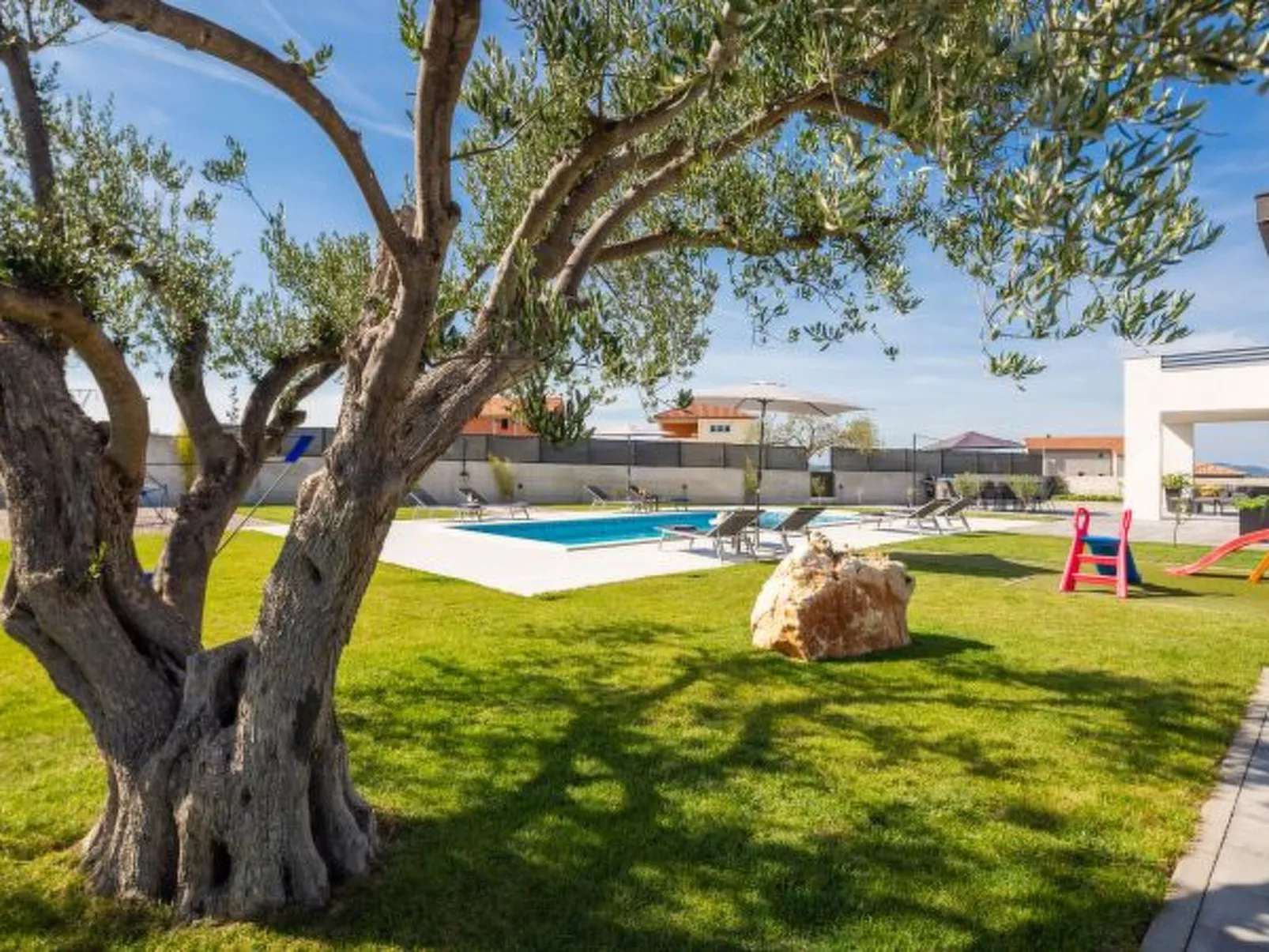 Villa Lacus in Vrana with pool