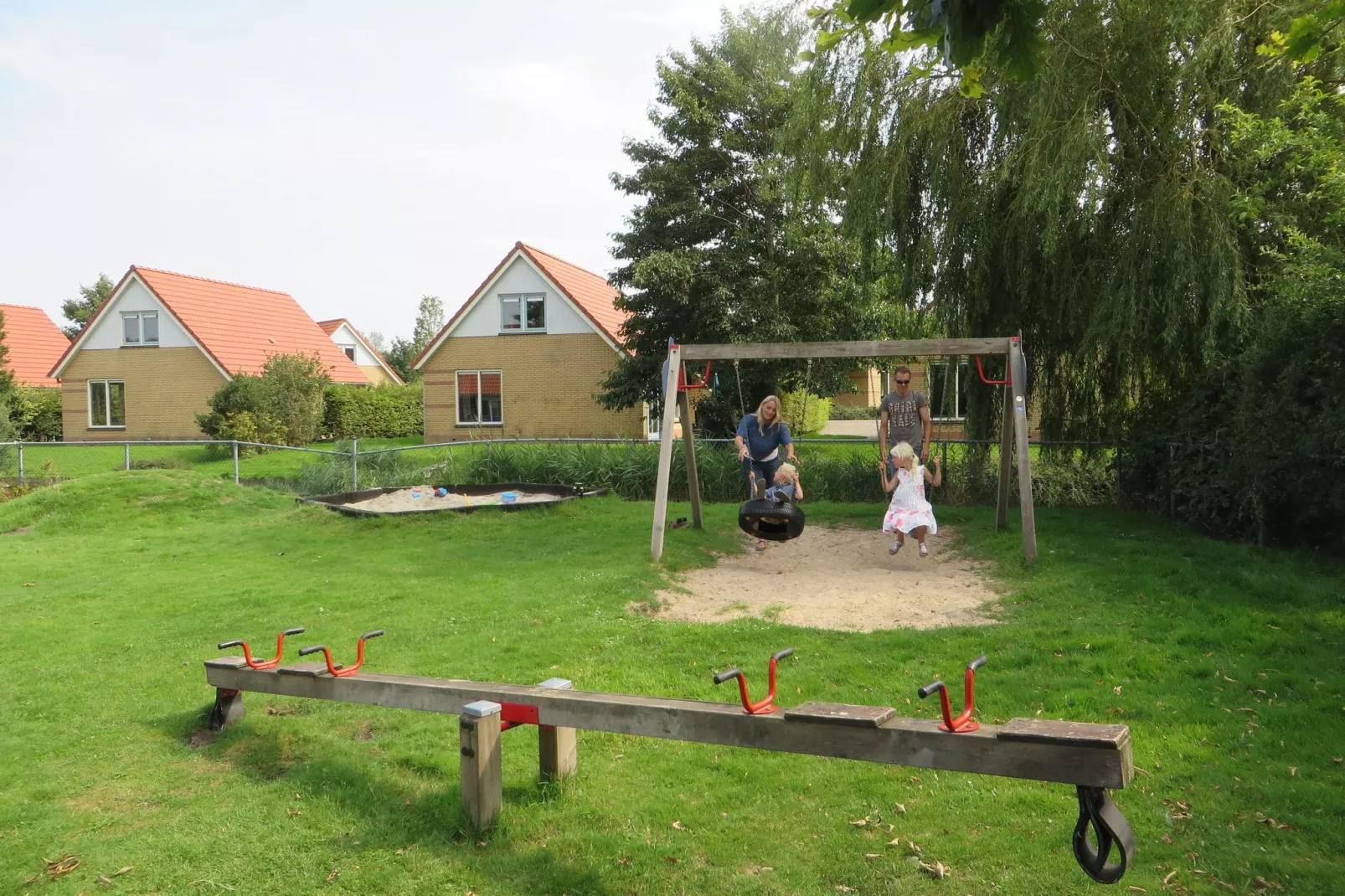 Villavakantiepark IJsselhof 11-Park facilities