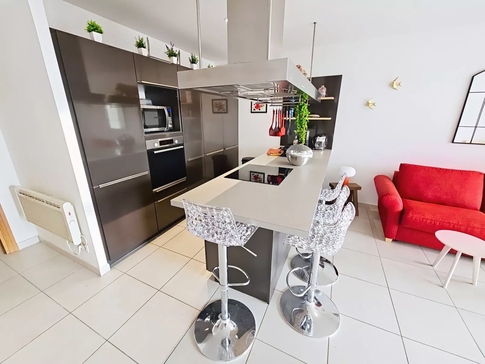 Ruhige Wohnung Panoramablick auf Meer und Berge