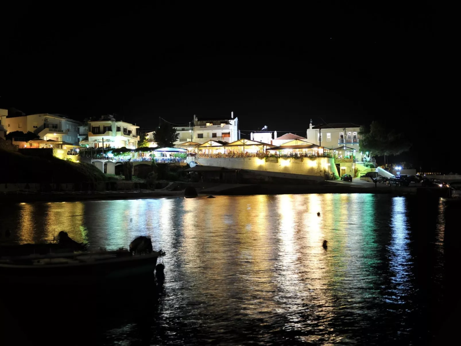 Mit Doppelbett und einer Dachterrasse