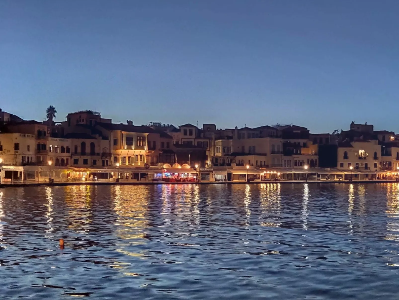 Sehr geräumiges Apartment mit eigenem Pool und Whirlpool