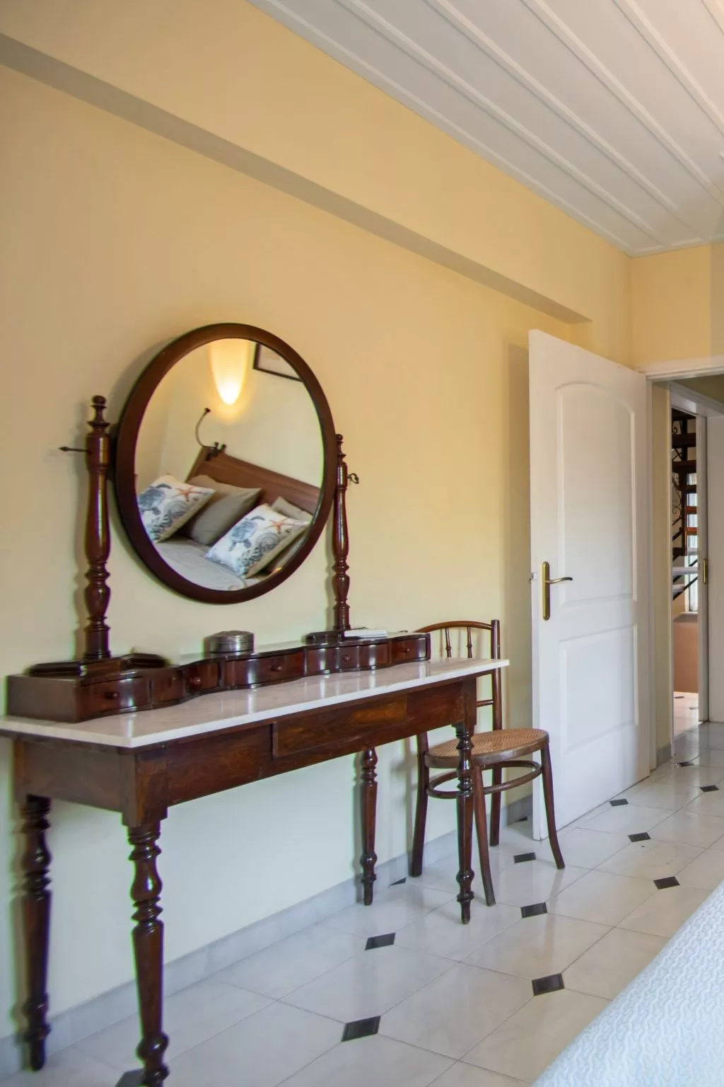 Anwesen mit Garten, Grill und Terrasse