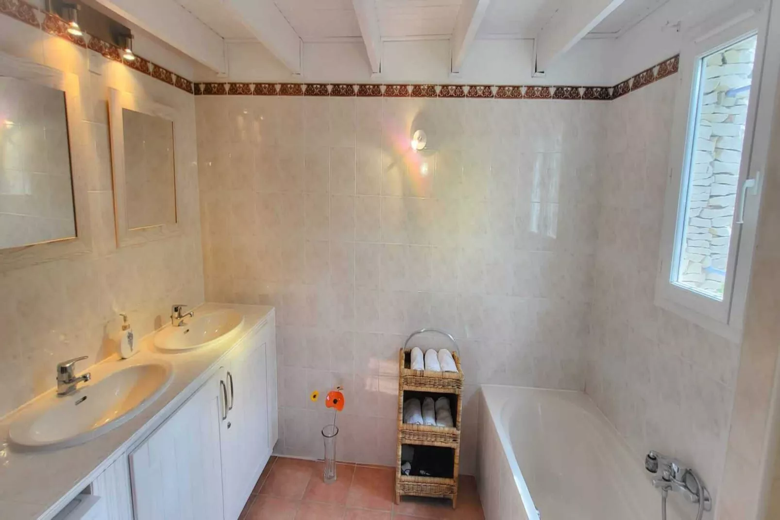 Villes sur Auzon - Bathroom