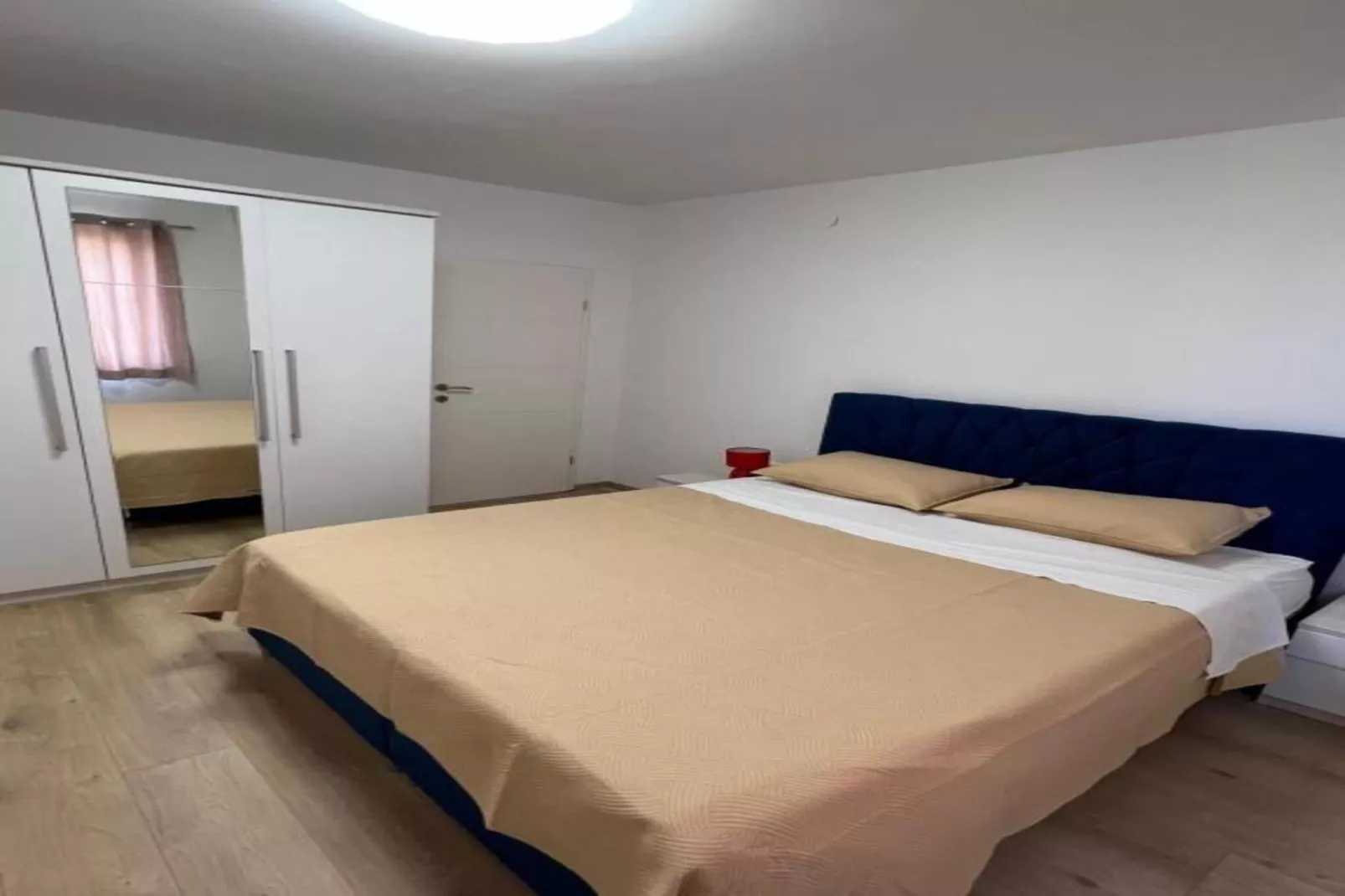 Four-Bedroom Apartment With Sea View - Badezimmer