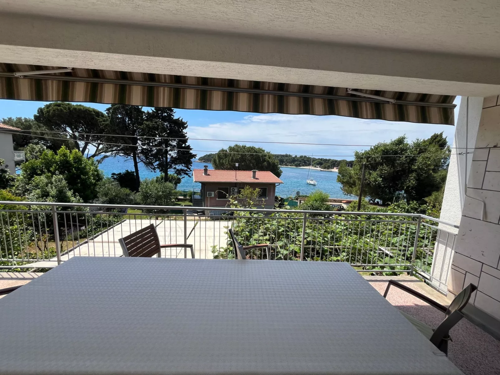 Geräumige Wohnung Lory mit Meerblick