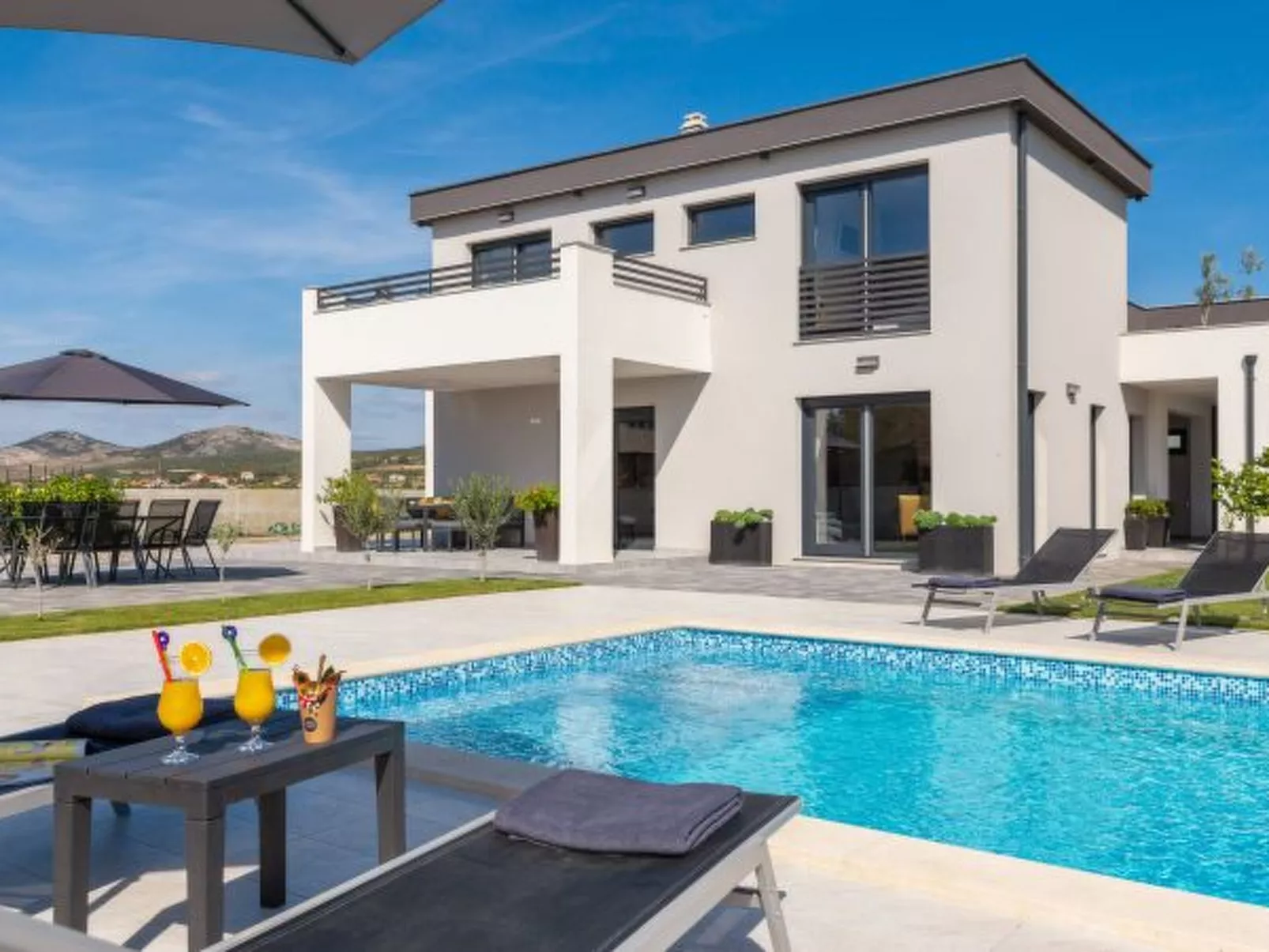 Villa Lacus in Vrana with pool