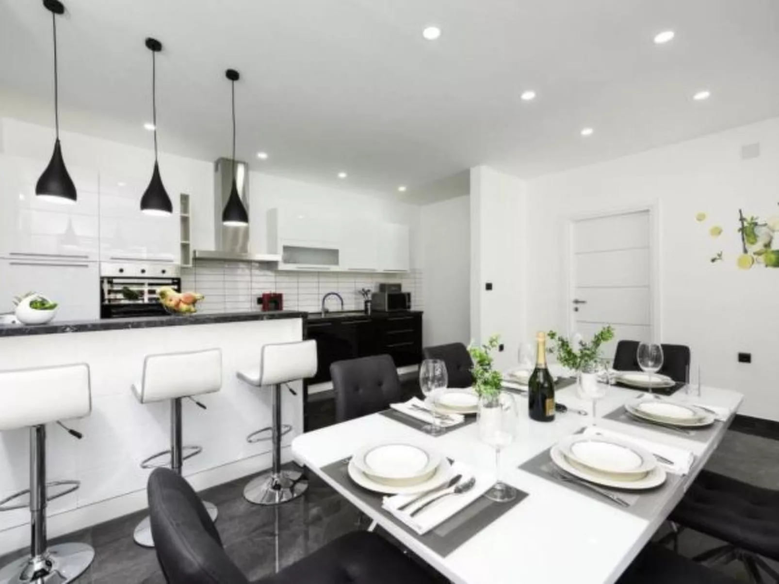 Villa Mare with heated pool and gym