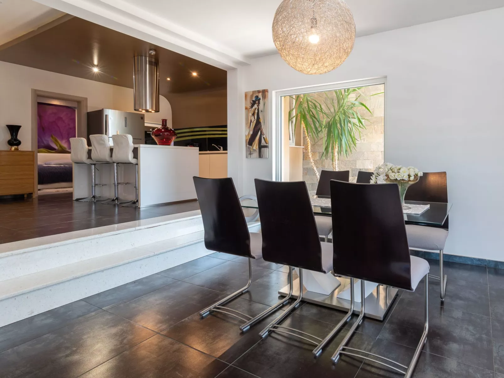 Modernes Apartment mit Gartennutzung, einer groß