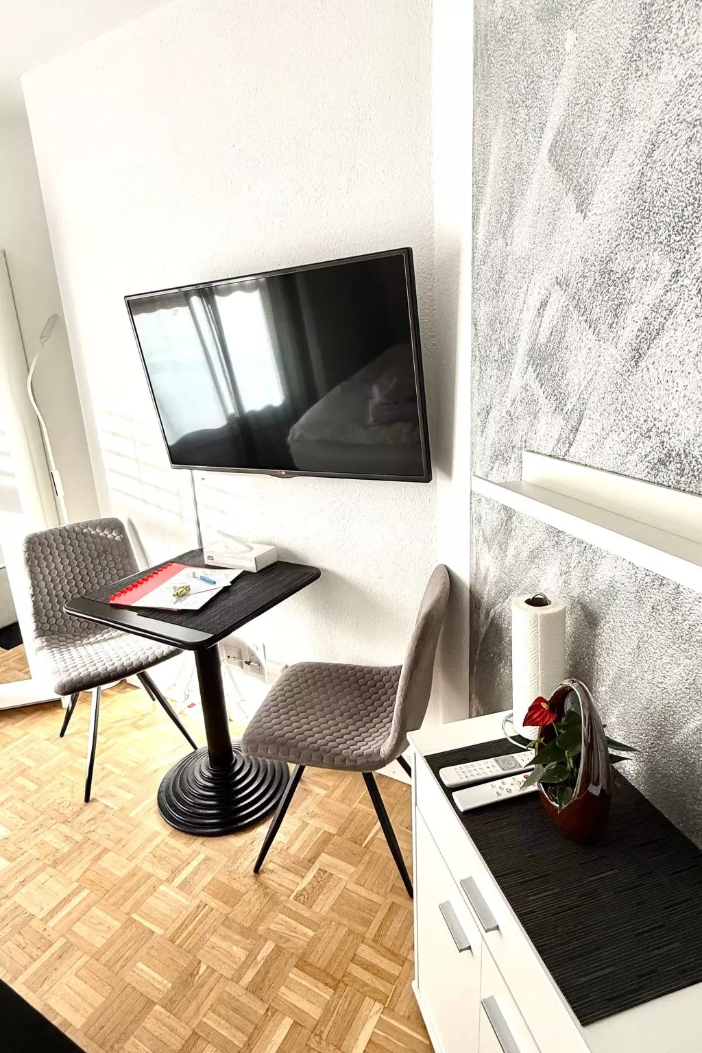 Studio im Zentrum, Schwimmbad und 400m von Skiliften entfernt