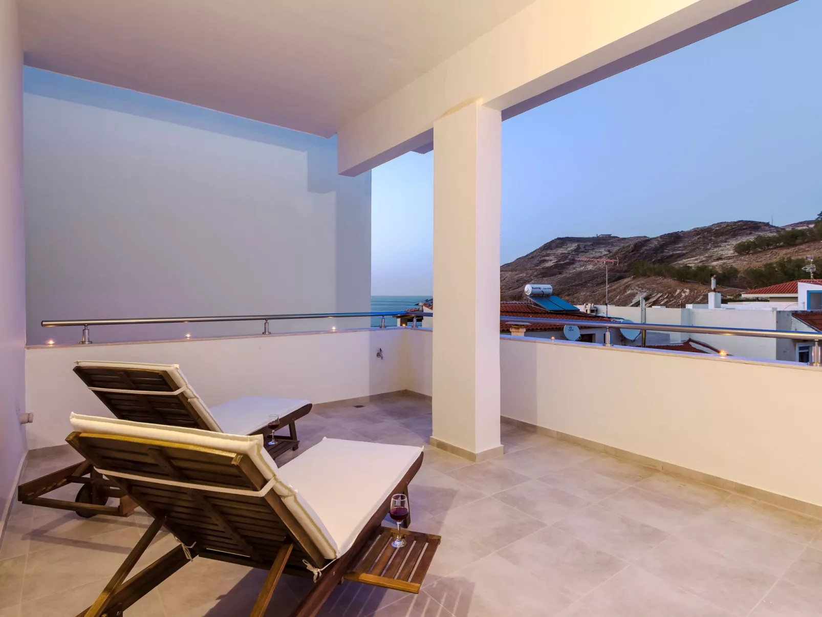 Leny's Seaside House