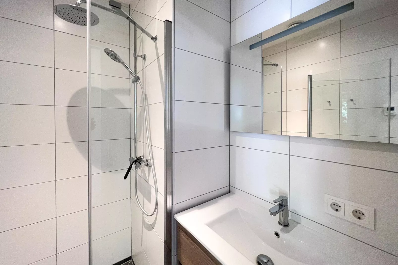Villa Wulp - H003-Bathroom