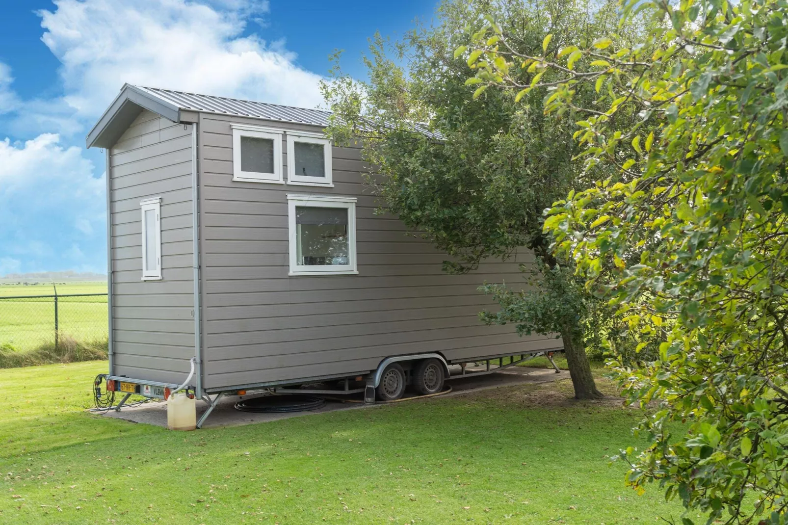 Tiny House-Exterior summer