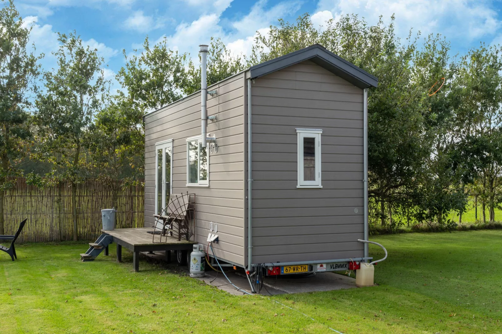 Tiny House-Exterior summer
