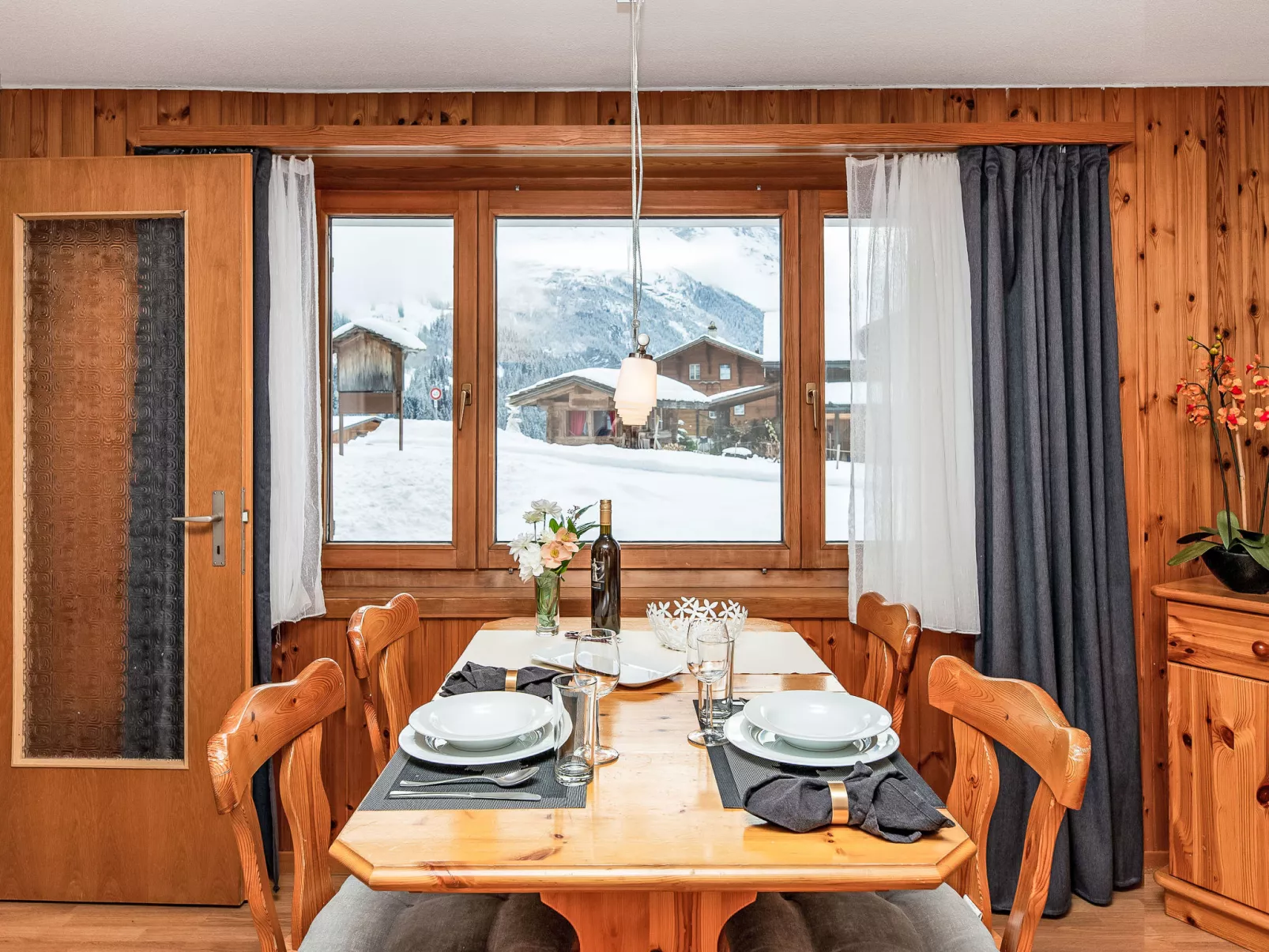 Chalet Chiebrendli - Inside