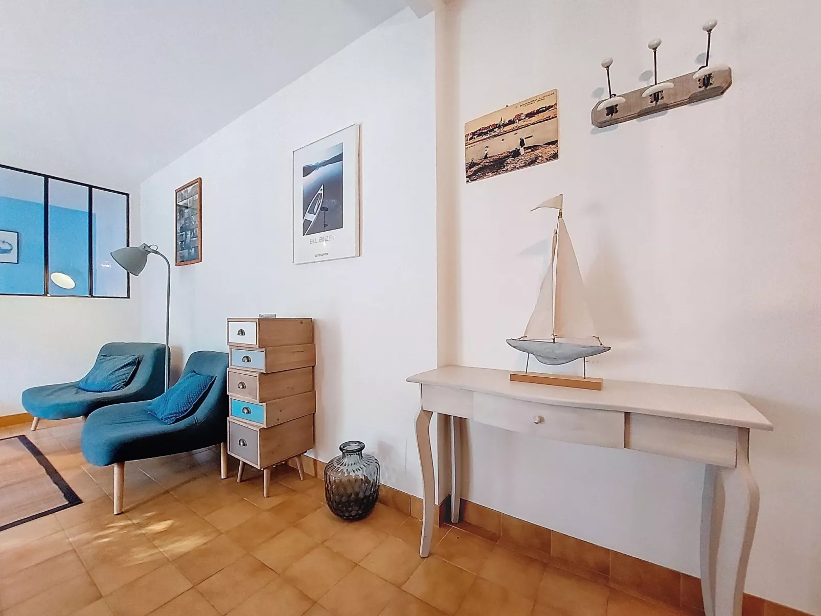 Les Ecureuils - Inside