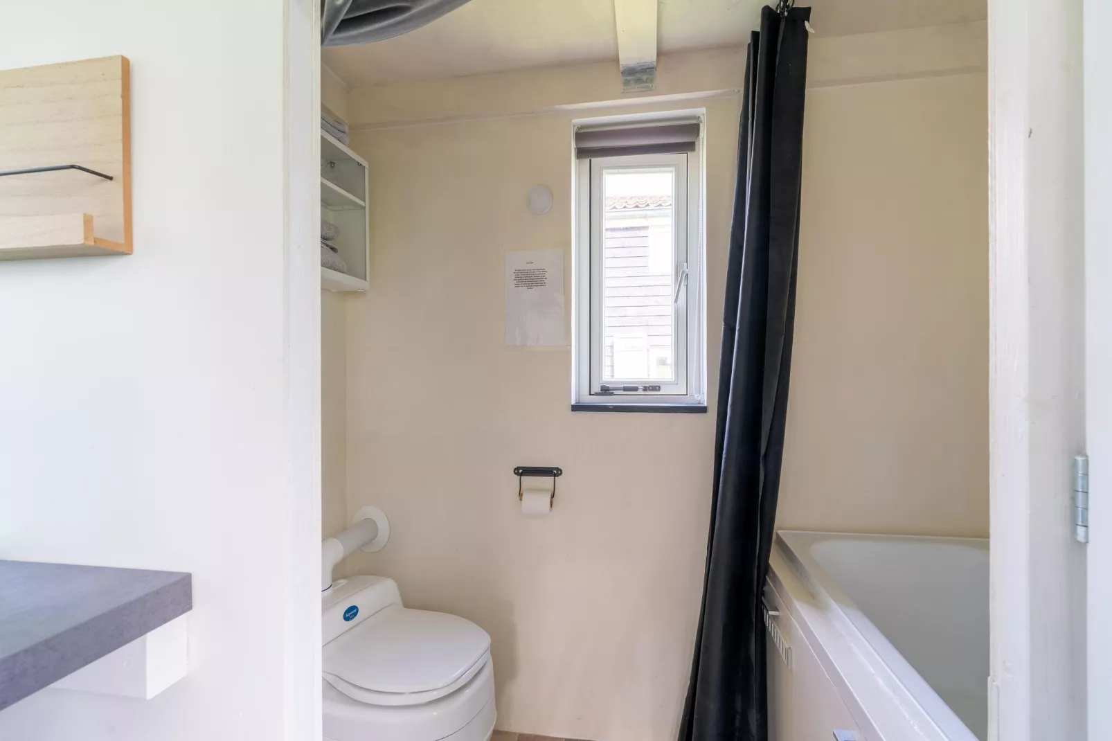 Tiny House-Bathroom