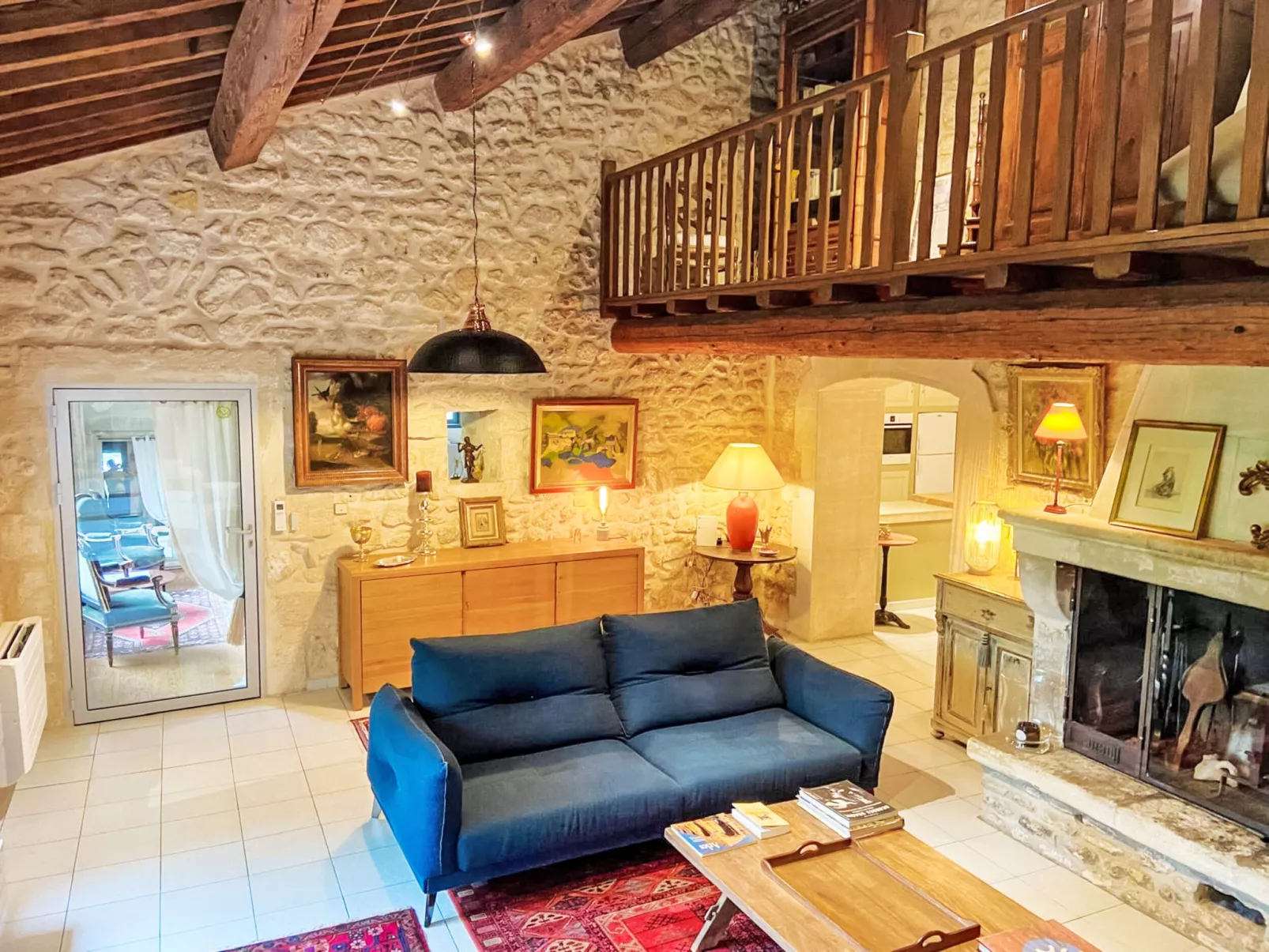 Mas du Castelet - Drinnen