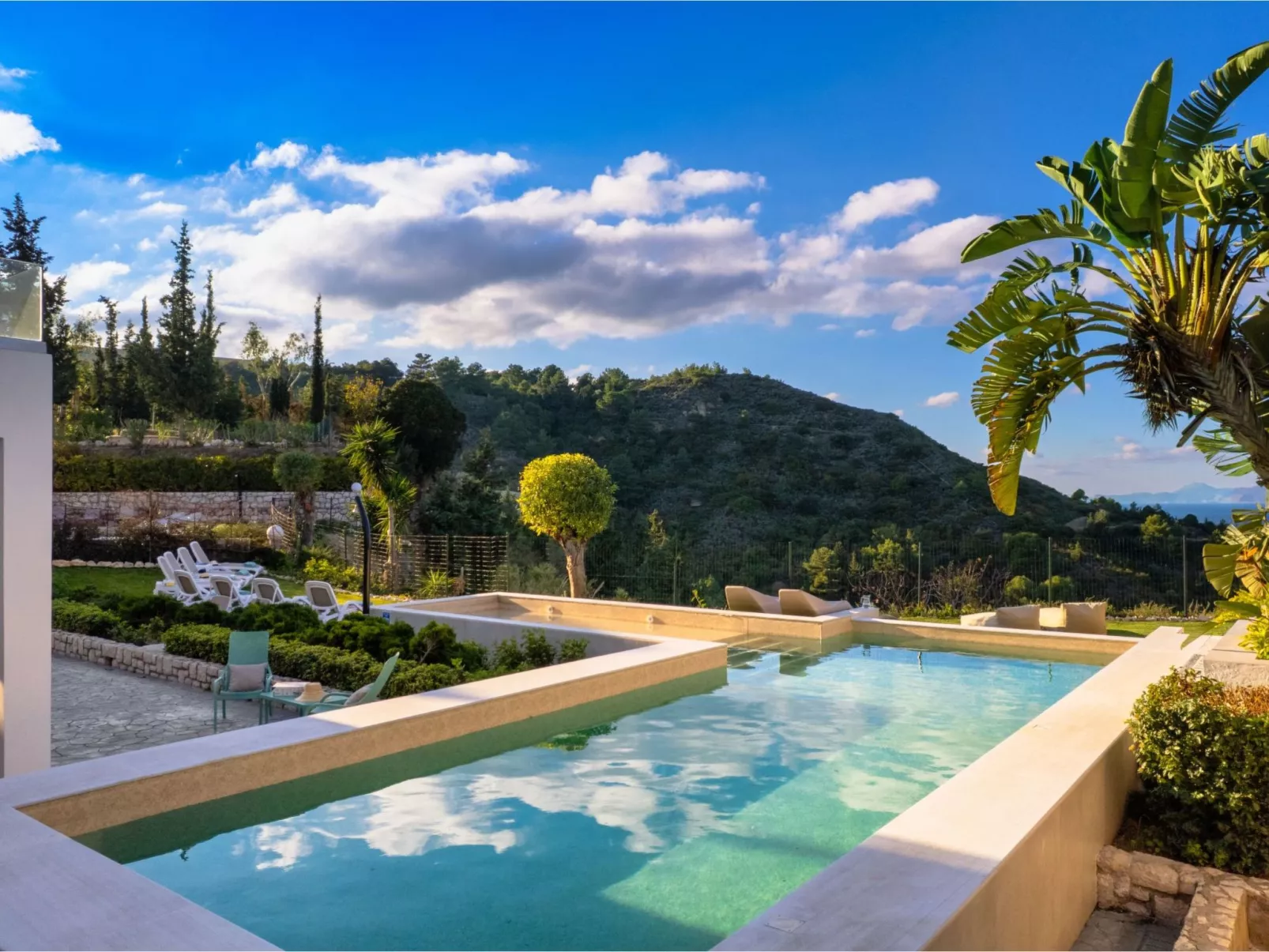 "Adamas Villa Rhodos" - Dehors