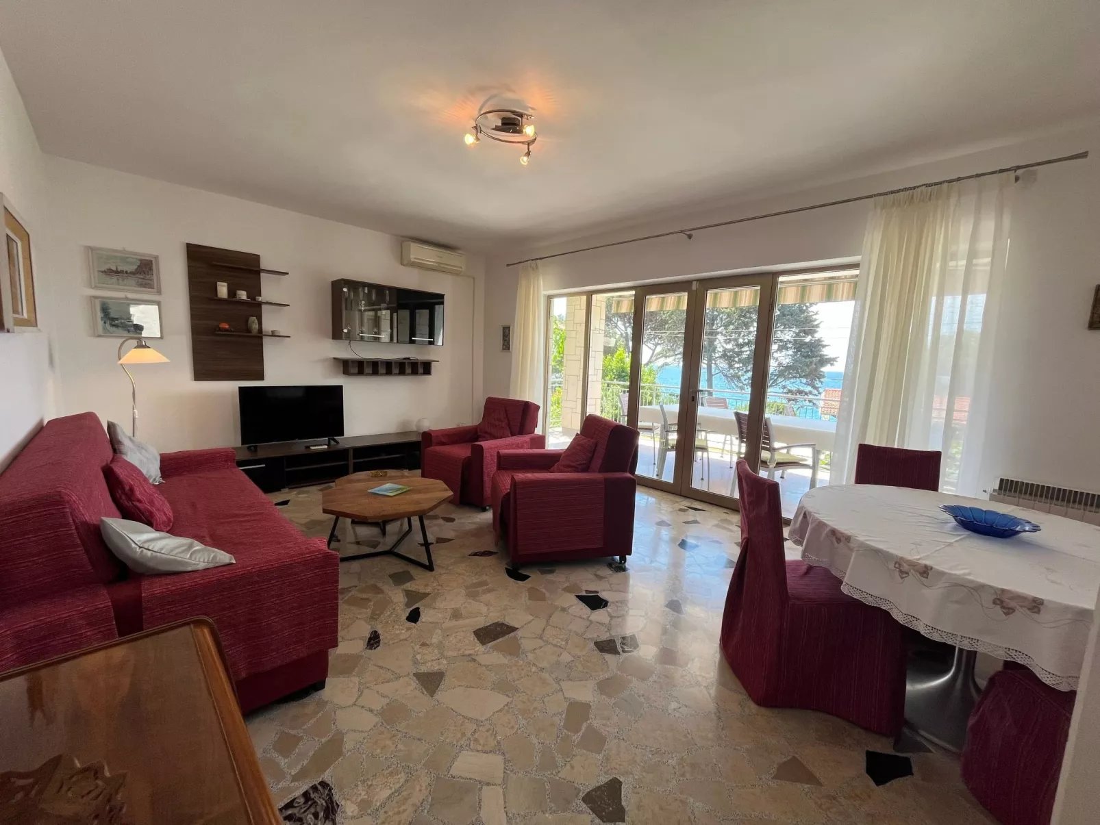 Geräumige Wohnung Lory mit Meerblick - Image-tags.info