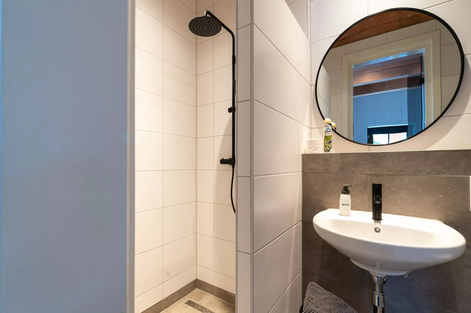 Hazenborgh - Wagenboet-Bathroom