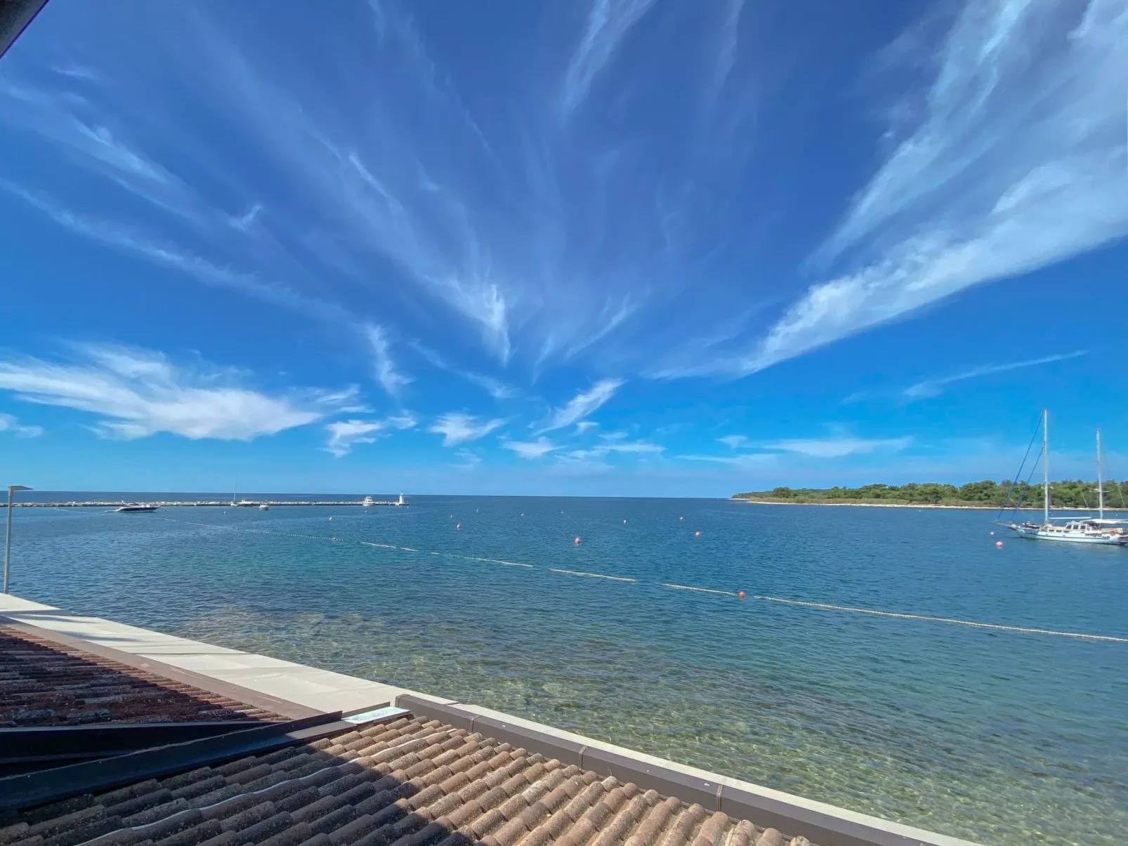 Für 4 Personen ca. 30 m&sup2; in Novigrad, Adriaküste Kroatien (Westküste von I - Outside