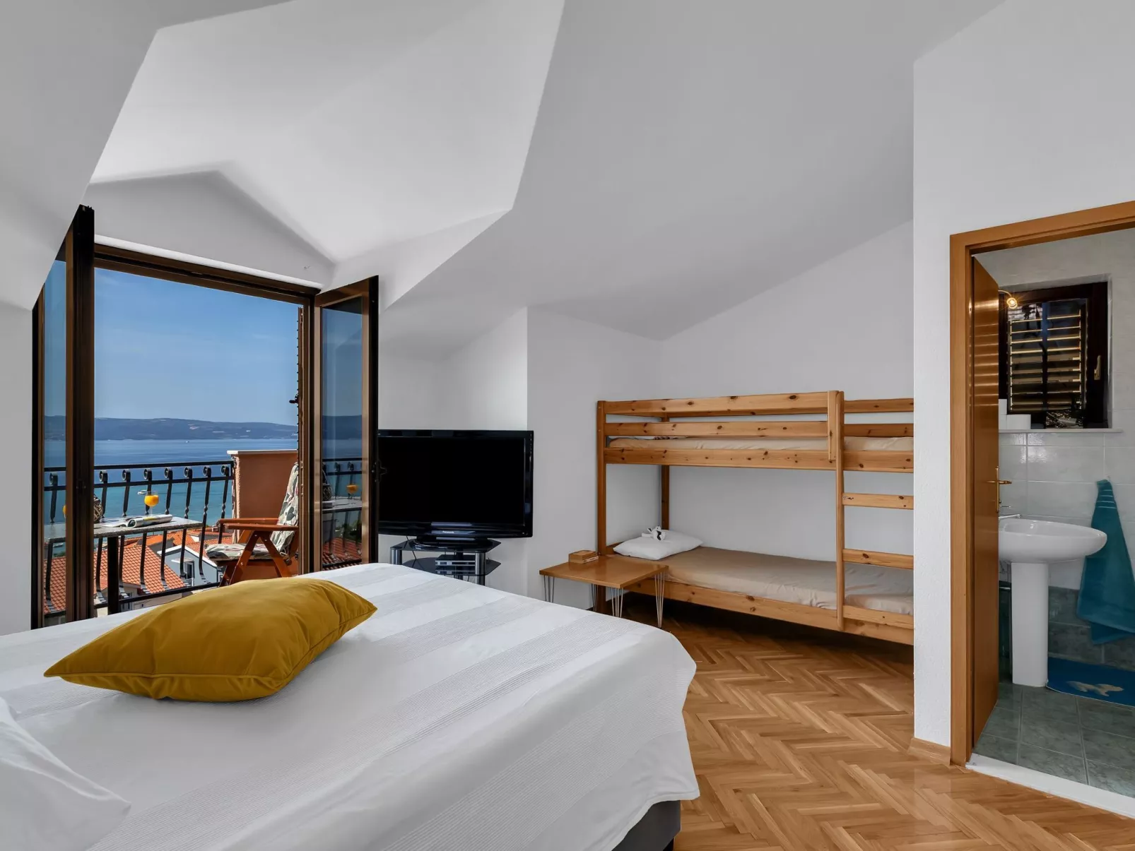 Gasthaus Lazeta - Inside